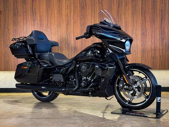 HARLEY-DAVIDSON-STREET GLIDE ULTRA-2025