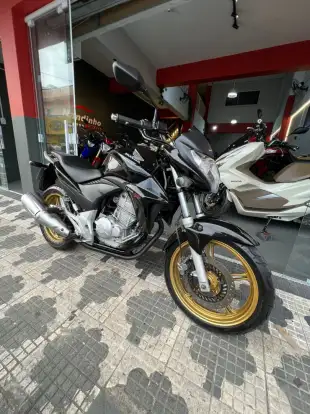 HONDA-CB 300R-2015