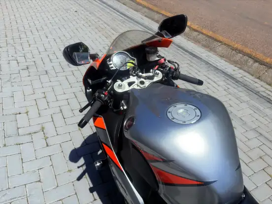 HONDA-CBR 1000RR FIREBLADE-2010