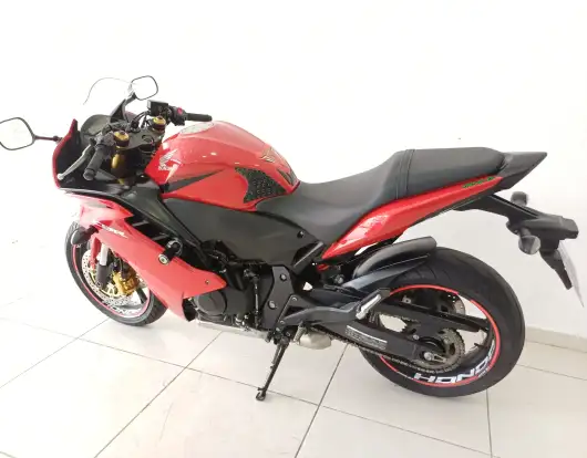 HONDA-CBR 600F-2014