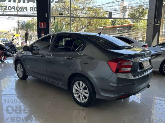 HONDA-CITY-1.5 LX 16V FLEX 4P AUTOMÁTICO HONDA-CITY-2013