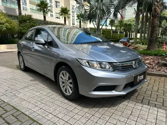 HONDA CIVIC 1.8 LXS 16V FLEX 4P MANUAL