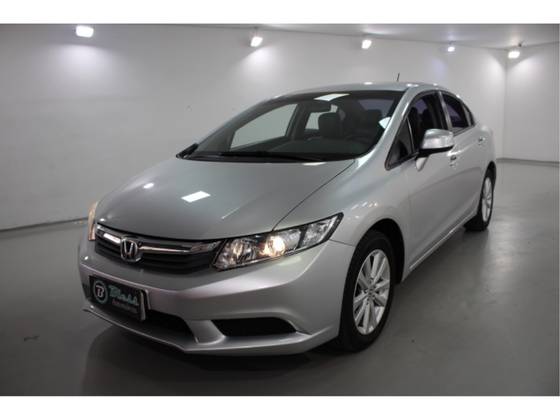 HONDA CIVIC 1.8 LXS 16V FLEX 4P MANUAL