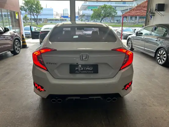 HONDA-CIVIC-2021