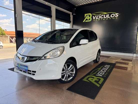 HONDA-FIT-2013