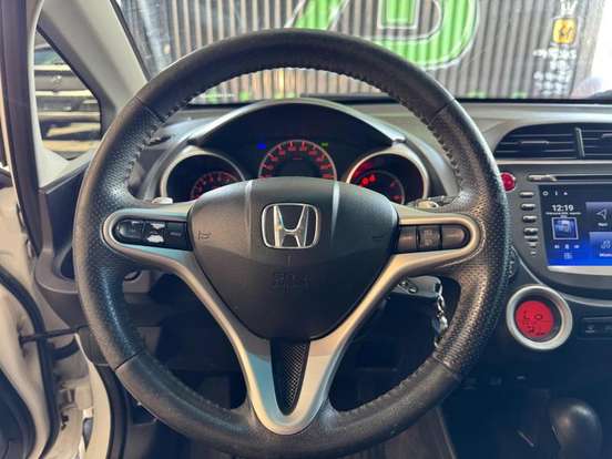 HONDA-FIT-1.4 DX 16V FLEX 4P MANUAL HONDA-FIT-2013