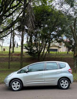 HONDA-FIT-2011