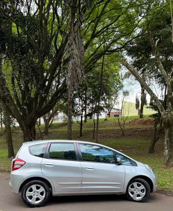 HONDA-FIT-2011