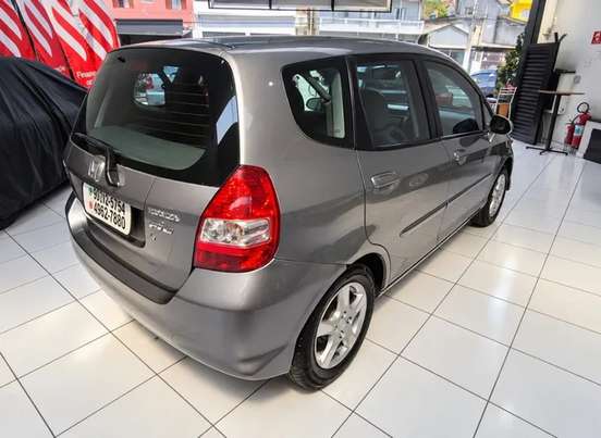 HONDA-FIT-2006