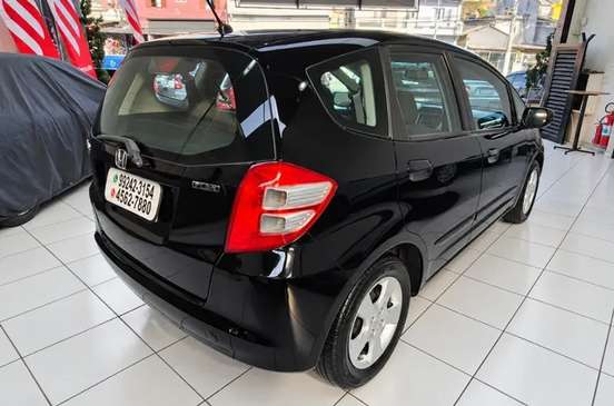 HONDA-FIT-2009