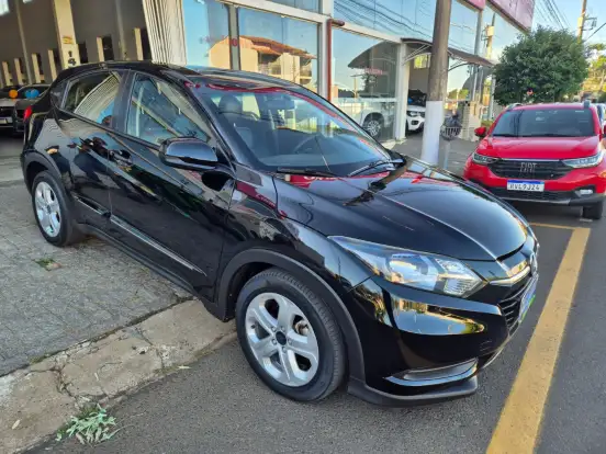 HONDA-HR-V-1.8 16V FLEX LX 4P AUTOMÁTICO HONDA-HR-V-2016