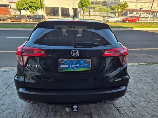 HONDA-HR-V-1.8 16V FLEX LX 4P AUTOMÁTICO HONDA-HR-V-2016