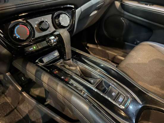 HONDA-HR-V-2019