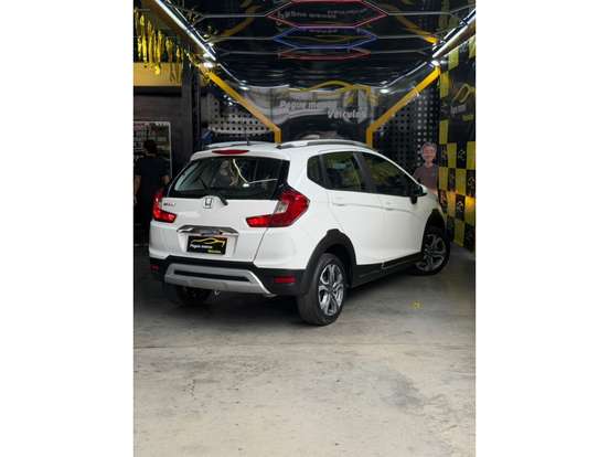 HONDA-WR-V-2017