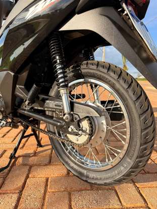 HONDA-BIZ 125 ES-2024