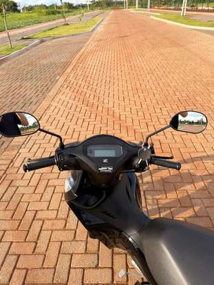 HONDA-BIZ 125 ES-2024