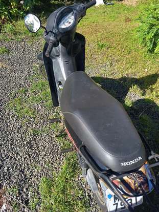 HONDA-C 100 BIZ HONDA-C 100 BIZ-2005