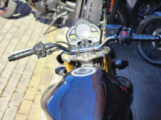HONDA-CB 600F HORNET HONDA-CB 600F HORNET-2011