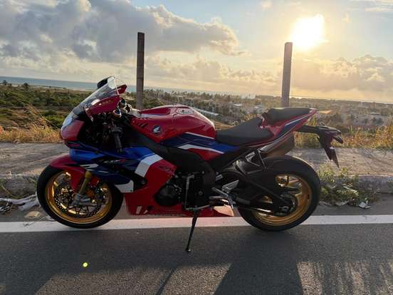HONDA-CBR 1000RR-R FIREBLADE SP-2022