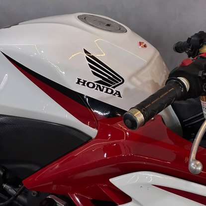 HONDA-CBR 600F-2012