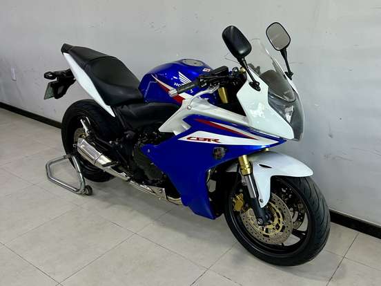 HONDA-CBR 600F-2012