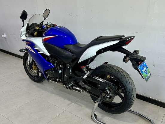 HONDA-CBR 600F-2012