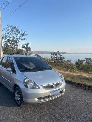 HONDA-FIT-2004
