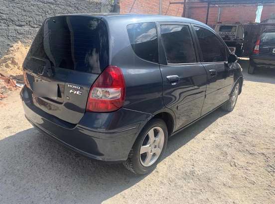 HONDA-FIT-2004
