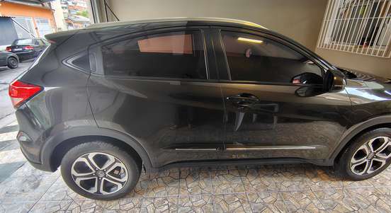 HONDA-HR-V-2017