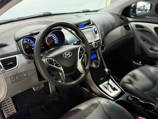 HYUNDAI-ELANTRA-2011