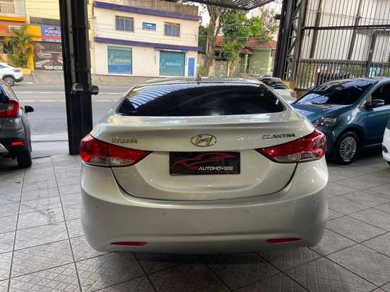 HYUNDAI-ELANTRA-1.8 GLS 16V GASOLINA 4P AUTOMÁTICO HYUNDAI-ELANTRA-2012