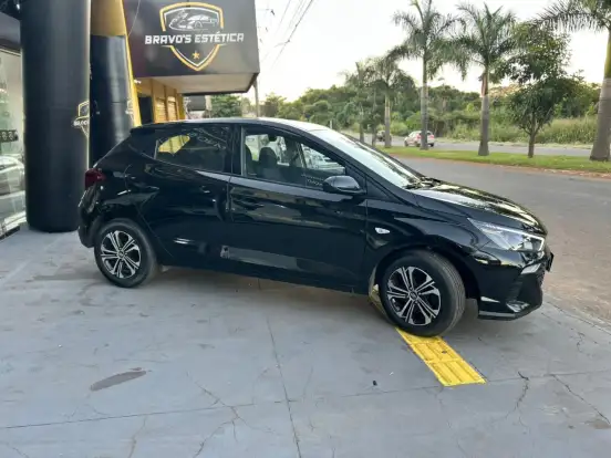 HYUNDAI-HB20-2023