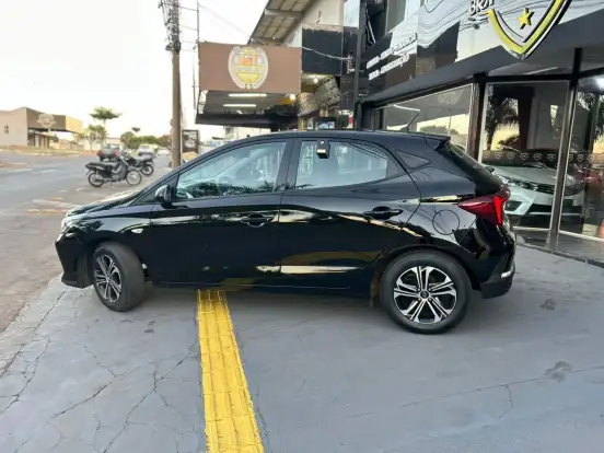 HYUNDAI-HB20-2023