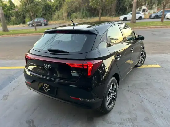HYUNDAI-HB20-2023