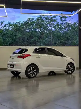 HYUNDAI-HB20-2017