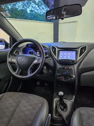 HYUNDAI-HB20-2017