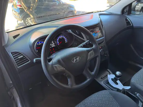 HYUNDAI-HB20-2018