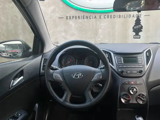 HYUNDAI-HB20-1.6 COMFORT PLUS 16V FLEX 4P AUTOMÁTICO HYUNDAI-HB20-2018