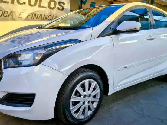 HYUNDAI-HB20-1.6 COMFORT PLUS 16V FLEX 4P AUTOMÁTICO HYUNDAI-HB20-2016