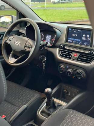 HYUNDAI-HB20-2023