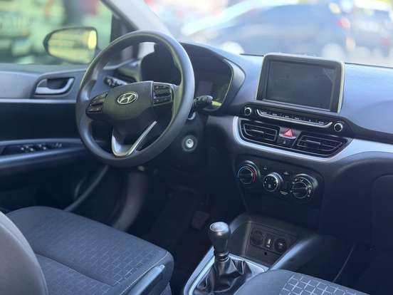 HYUNDAI-HB20-2024