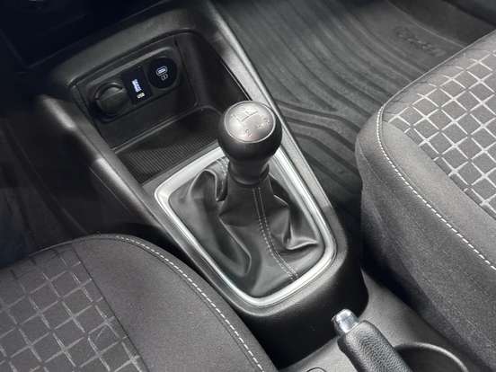HYUNDAI-HB20-2024