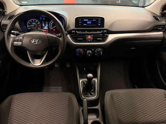 HYUNDAI-HB20-2022