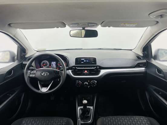 HYUNDAI-HB20-2023