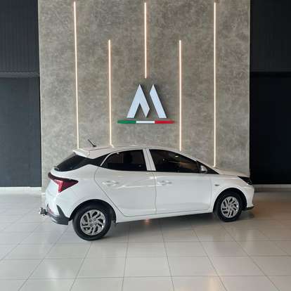 HYUNDAI-HB20-2023