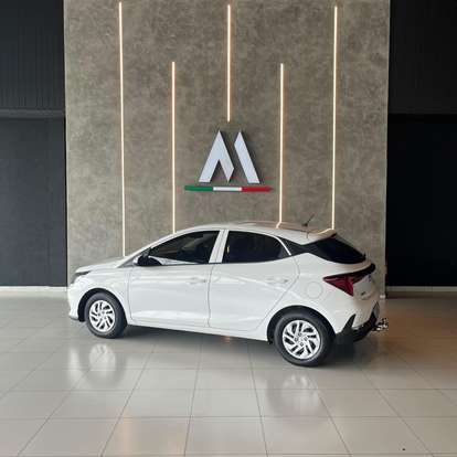 HYUNDAI-HB20-2023