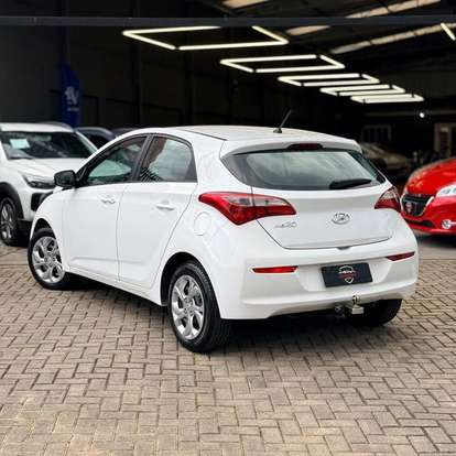 HYUNDAI-HB20-2017