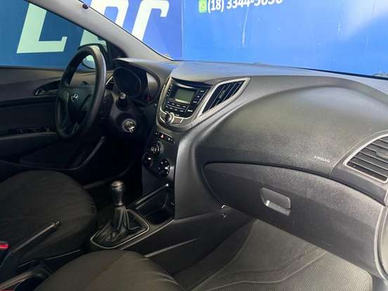 HYUNDAI-HB20-1.0 COMFORT 12V FLEX 4P MANUAL HYUNDAI-HB20-2015