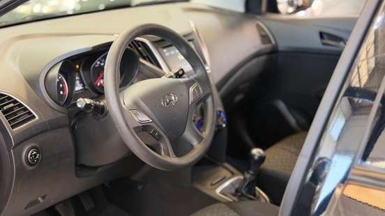 HYUNDAI-HB20-2019