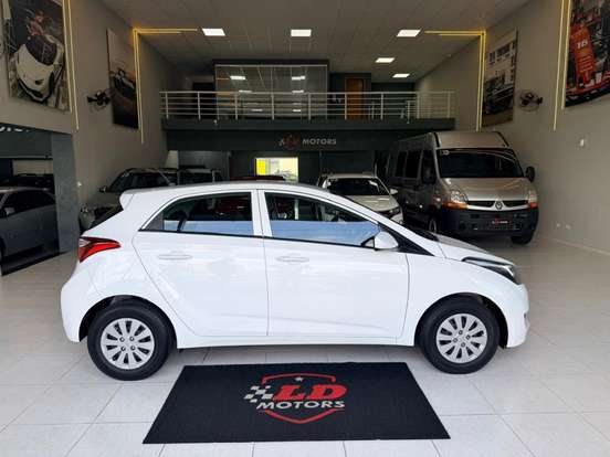HYUNDAI-HB20-1.0 COMFORT PLUS 12V FLEX 4P MANUAL HYUNDAI-HB20-2019